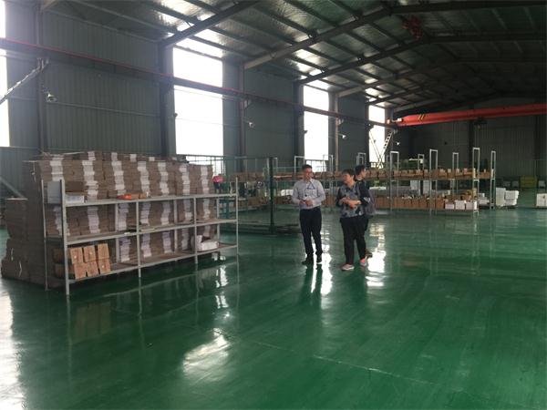 網(wǎng)絡(luò)媒體進企業(yè) 同頻共振助發(fā)展(圖8)